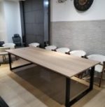 custom meja meeting multiplek